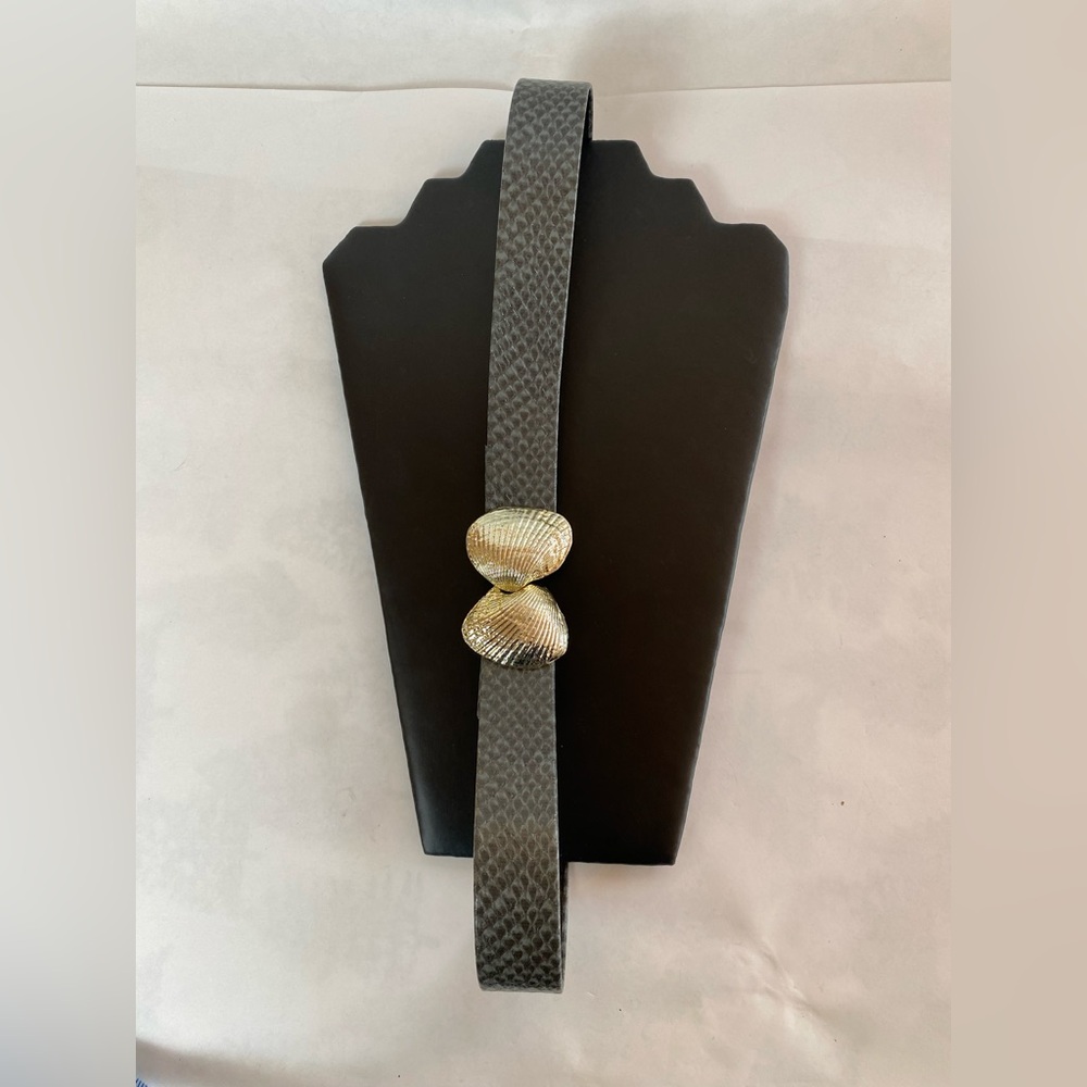 VTG Grey Snakeskin Belt w/ Shell Clasp Belt Buckle Seashell 32” Adjustable - Picture 2 of 11